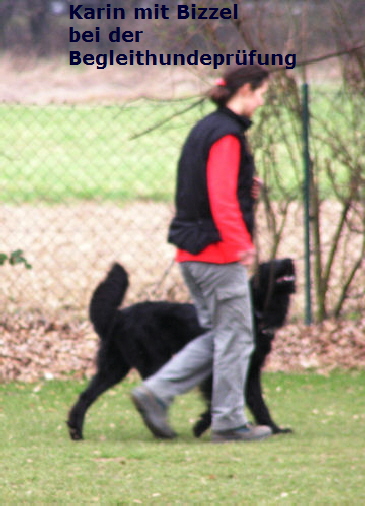 Karin mit Bizzel
bei der
Begleithundepr�fung